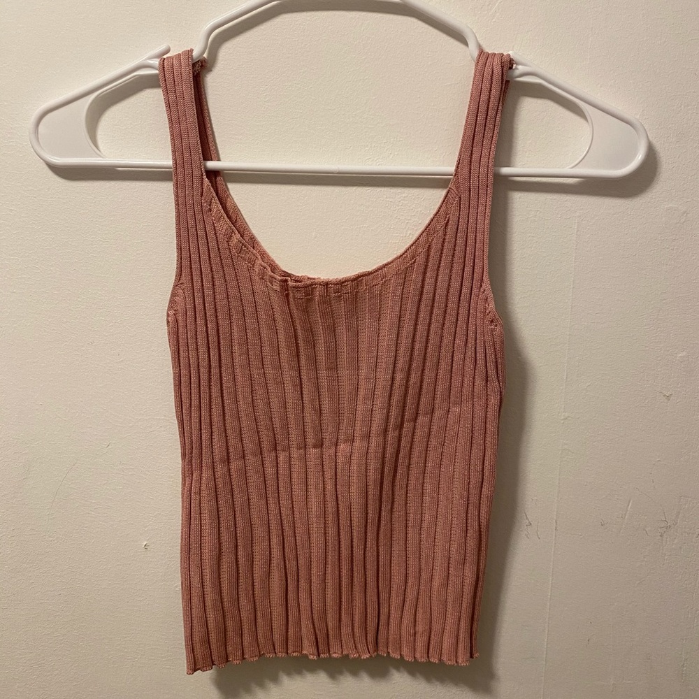 Ribbed tank